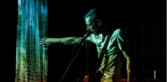 Fri Nov 7 8pm: DORR @ Y2 with minimalist analogue electronics, drone and expressive experimental guitarplay