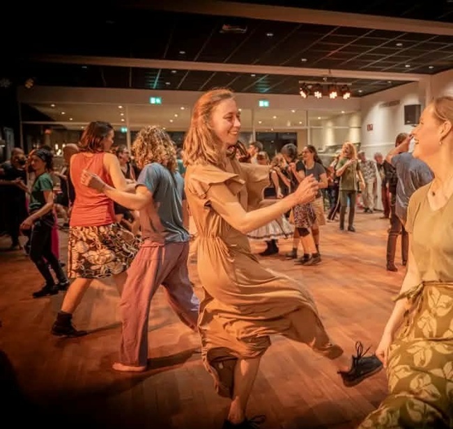 Try out Tongersdei: Vrij dansen