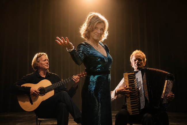 Fado - Feminina