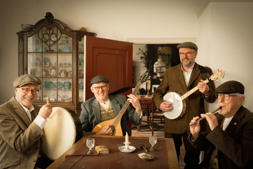 Keltische muziek in kapel van Hoogelande