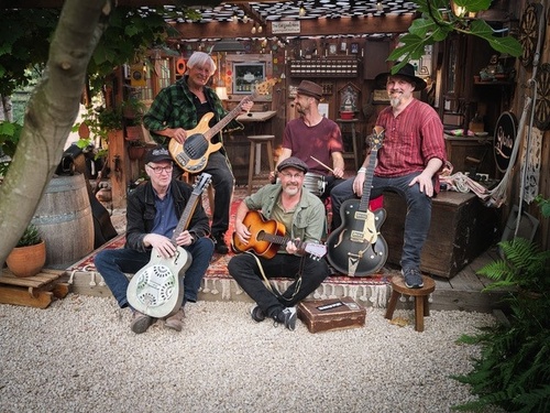 Koningsdag; Yellow Moon Rising + 45 Miles