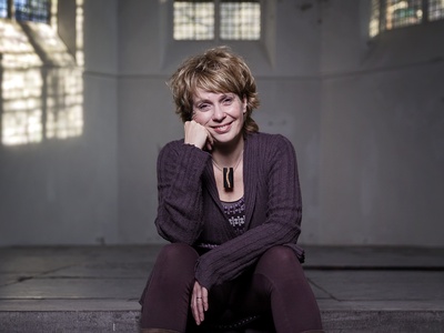  Kerstconcert met sopraan Johannette Zomer in het gemeentehuis van Bloemendaal