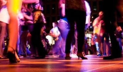 Van muziek genieten, dansen  en ontmoeten te Laren