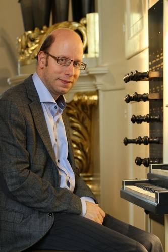 Start Orgelzomerserie Barneveld met Gerben Mourik op het Paradijsorgel