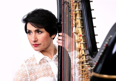 Op reis met harpiste, mezzosopraan Ekaterina Levental.