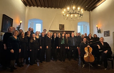 Castle Christmas: sterrenkoren en gouden stemmen.