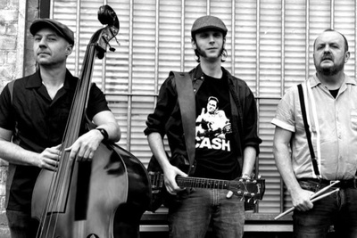 The Guzzlerz live in café in d'n Olie-fant