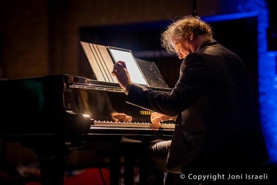 Magische klanken in de Engelse Kerk te Middelburg: Jeroen van Veen Live!