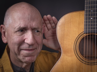 De coyote en de das - gitaarverhalen Marc van Vugt solo akoestisch gitaar